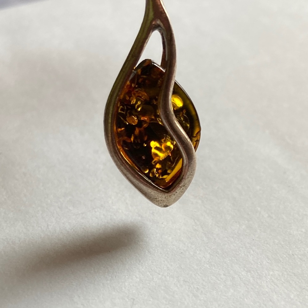 Elegant Sterling 925 Amber Pendant - Picture 3 of 6